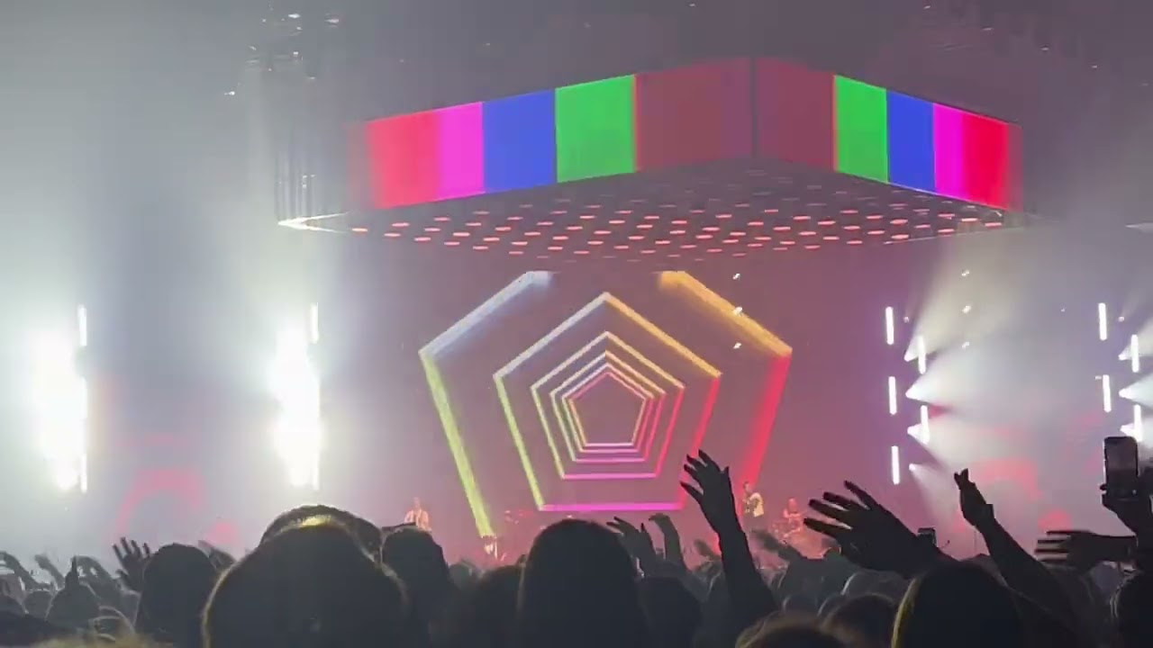 Mcfly - Five colours in her hair 