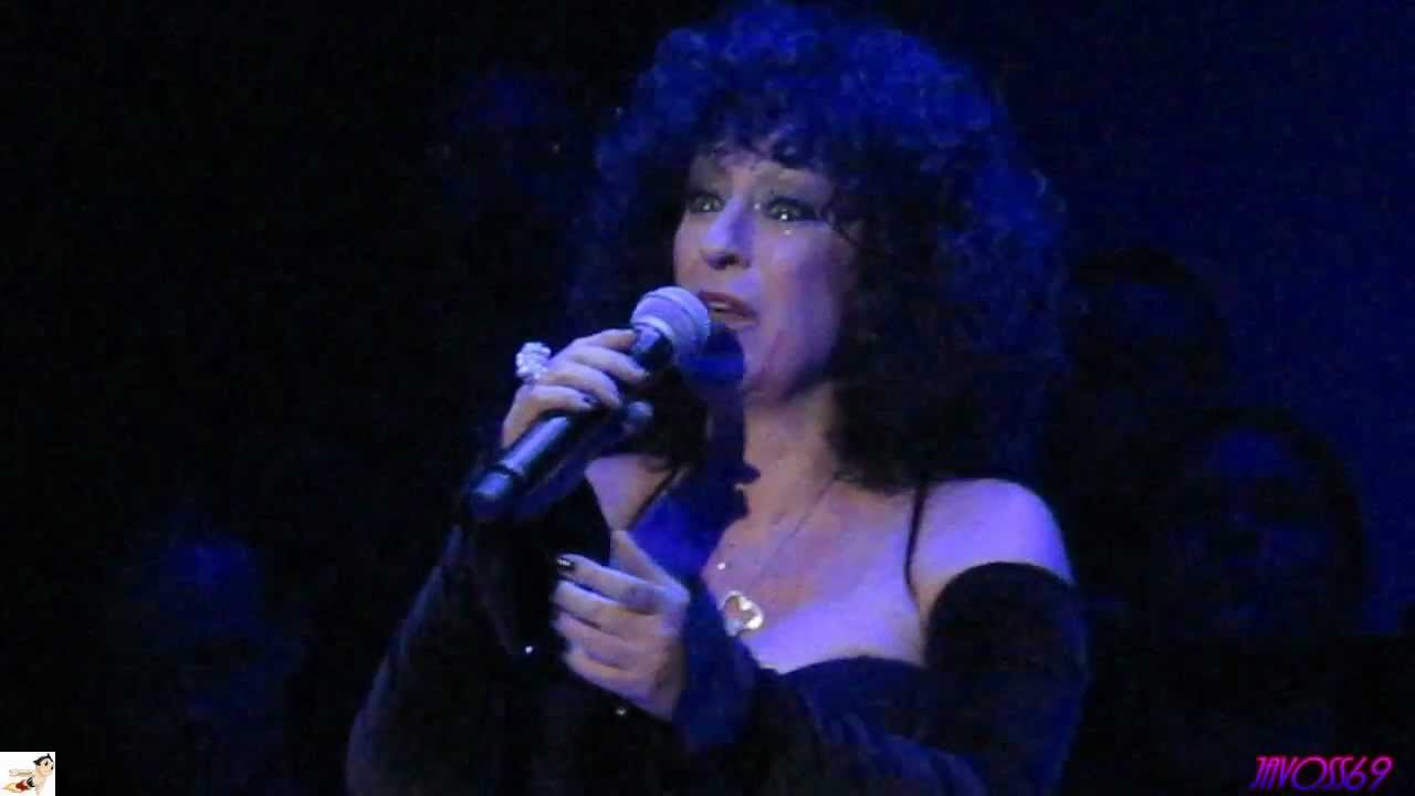 Julia Zenko - Voy a perder la razón (Losing my mind)