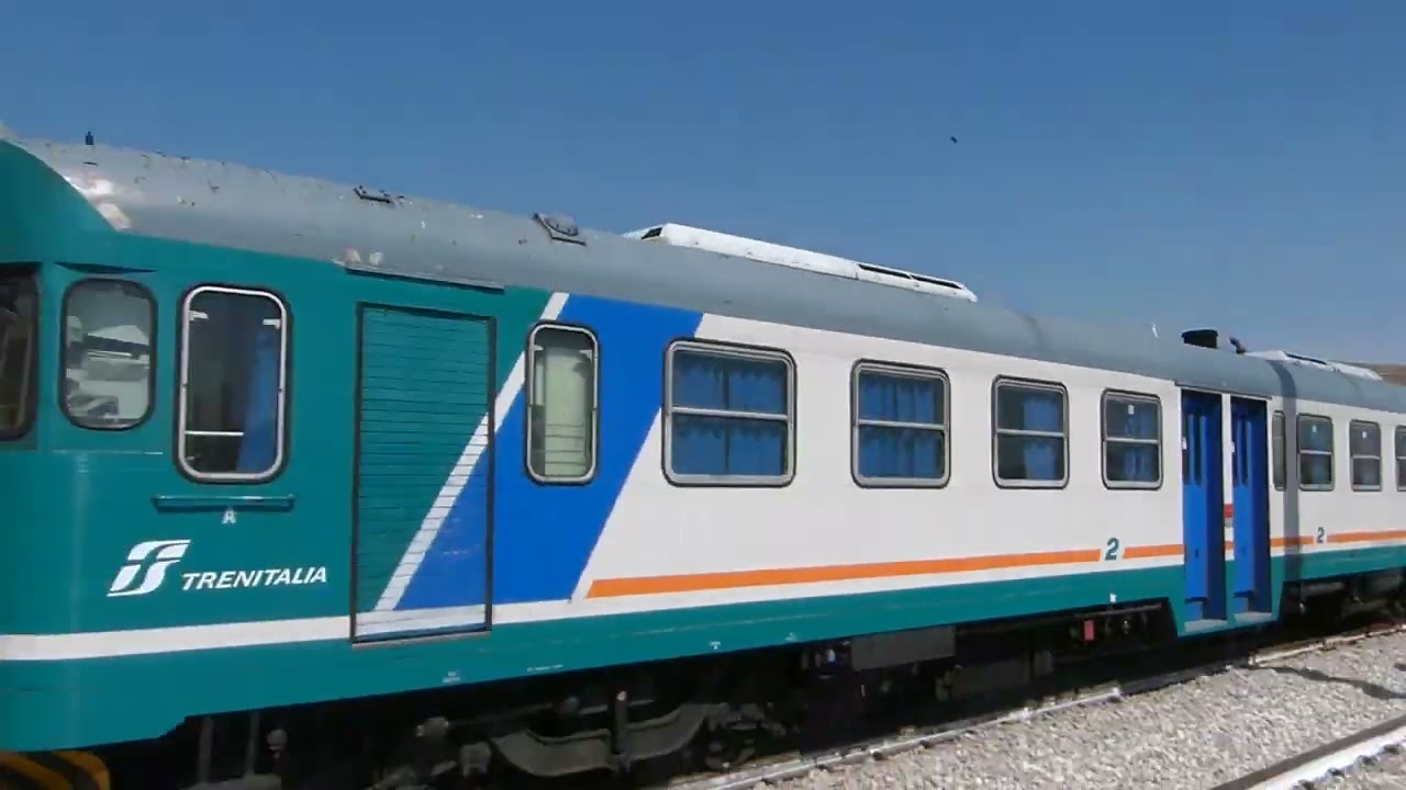ALn 668 in transito a Rocchetta Sant'Antonio-Lacedonia