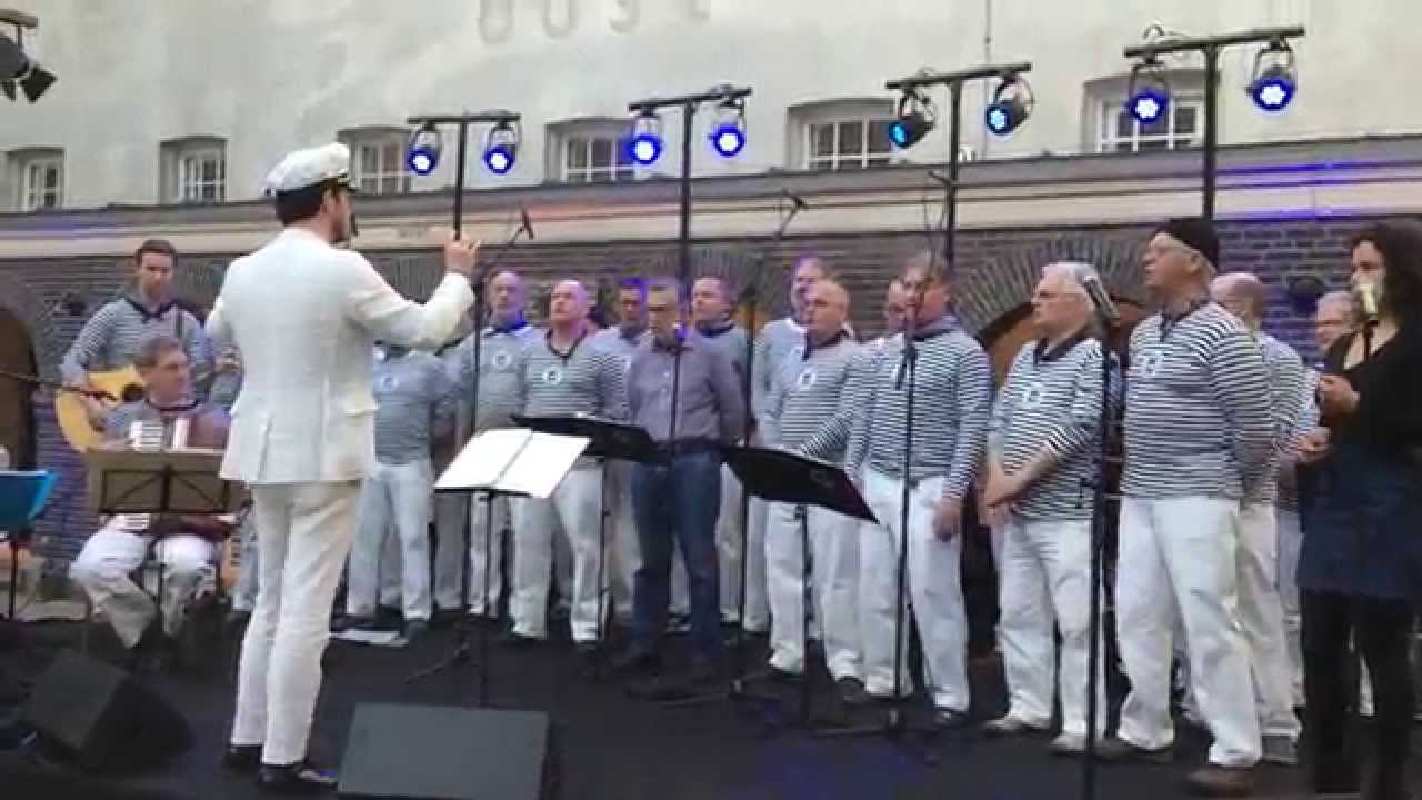 Nieuwendammer Shantykoor zingt Fiddlers green