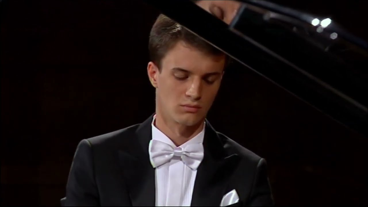 L. van Beethoven - Sonata Op. 13 (Pathetique) in C minor / Alexander Sinchuk