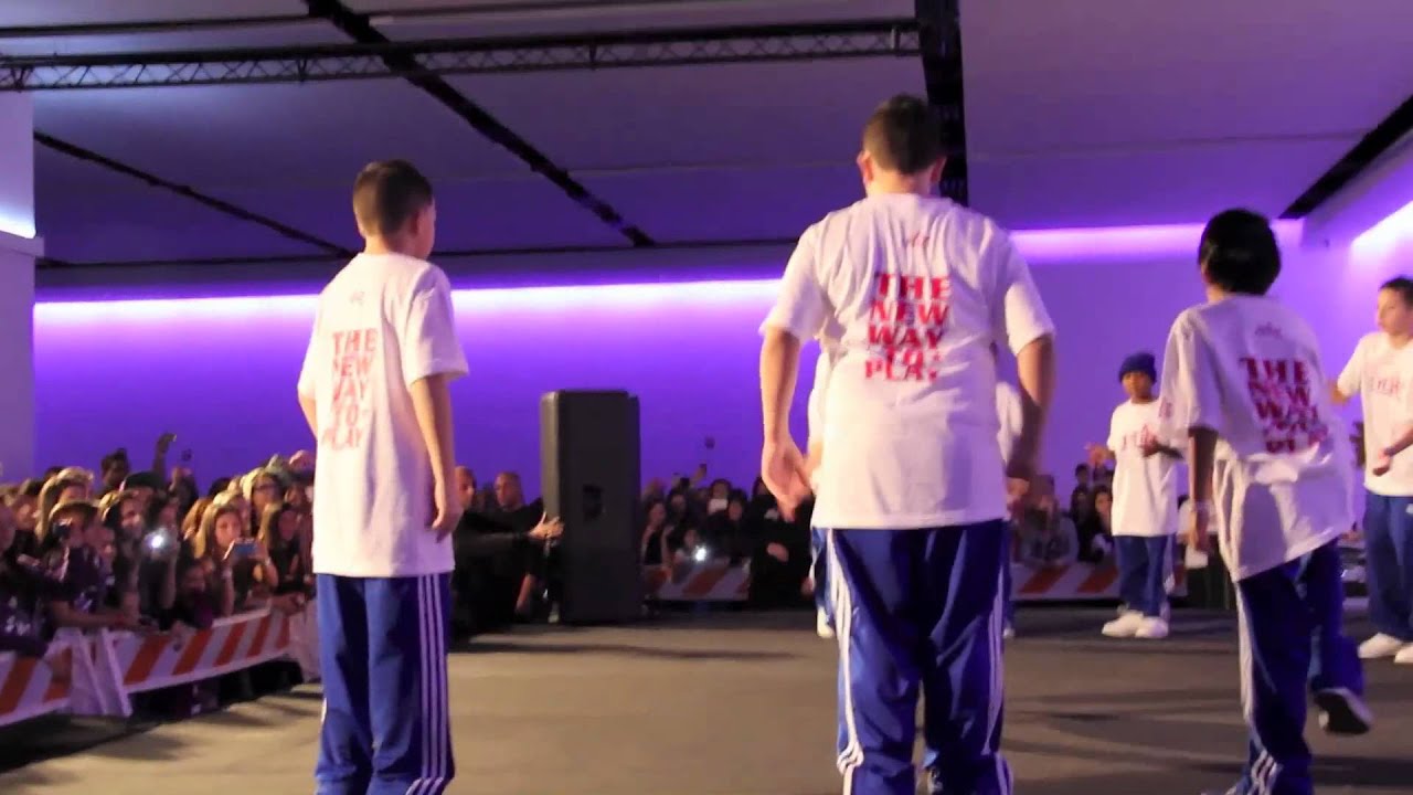 The ICONic Boyz Performing at iPlay America on 11/11/11.