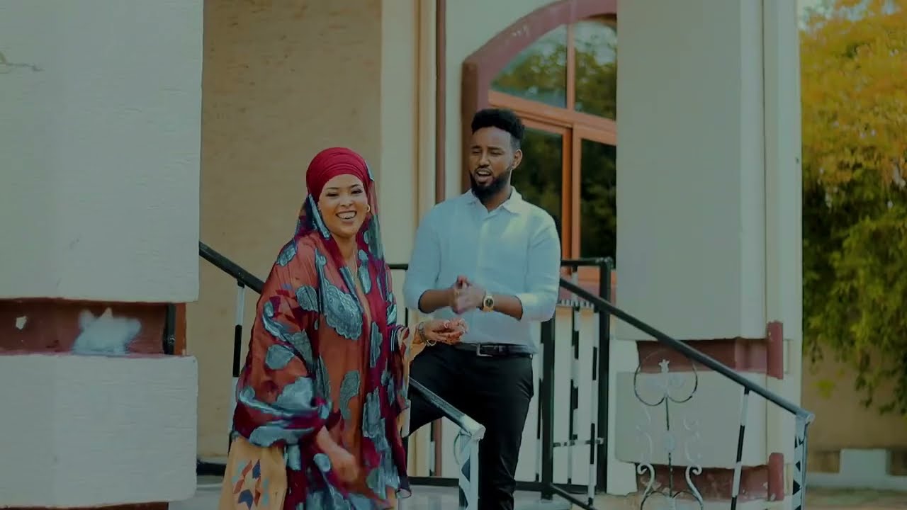 MISS XIIS & MAXAMAD KADHERI AJASHA AN DHAMAN XASUSTI SAADO CALI & ABDI BADIL