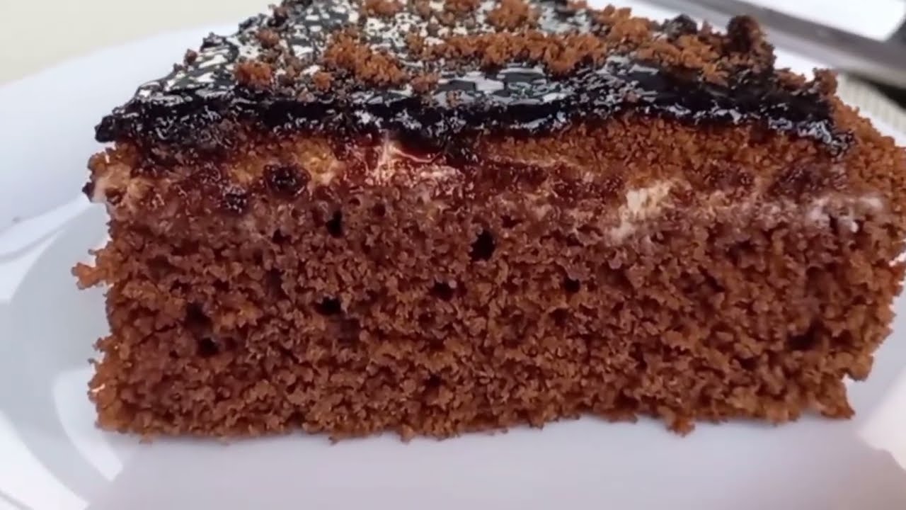 Making a chocolate cake: step-by-step recipe