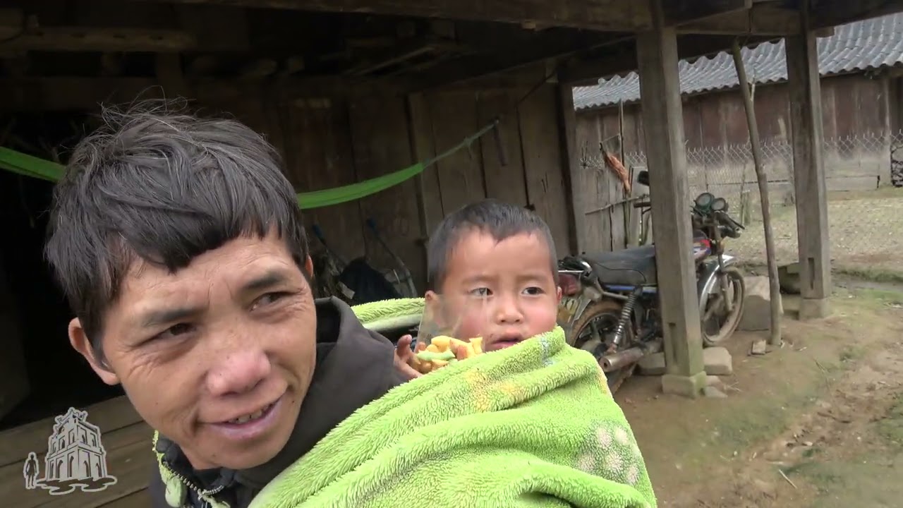 Một ngày ở Cu Vai - làm bạn với cậu bé thiểu năng