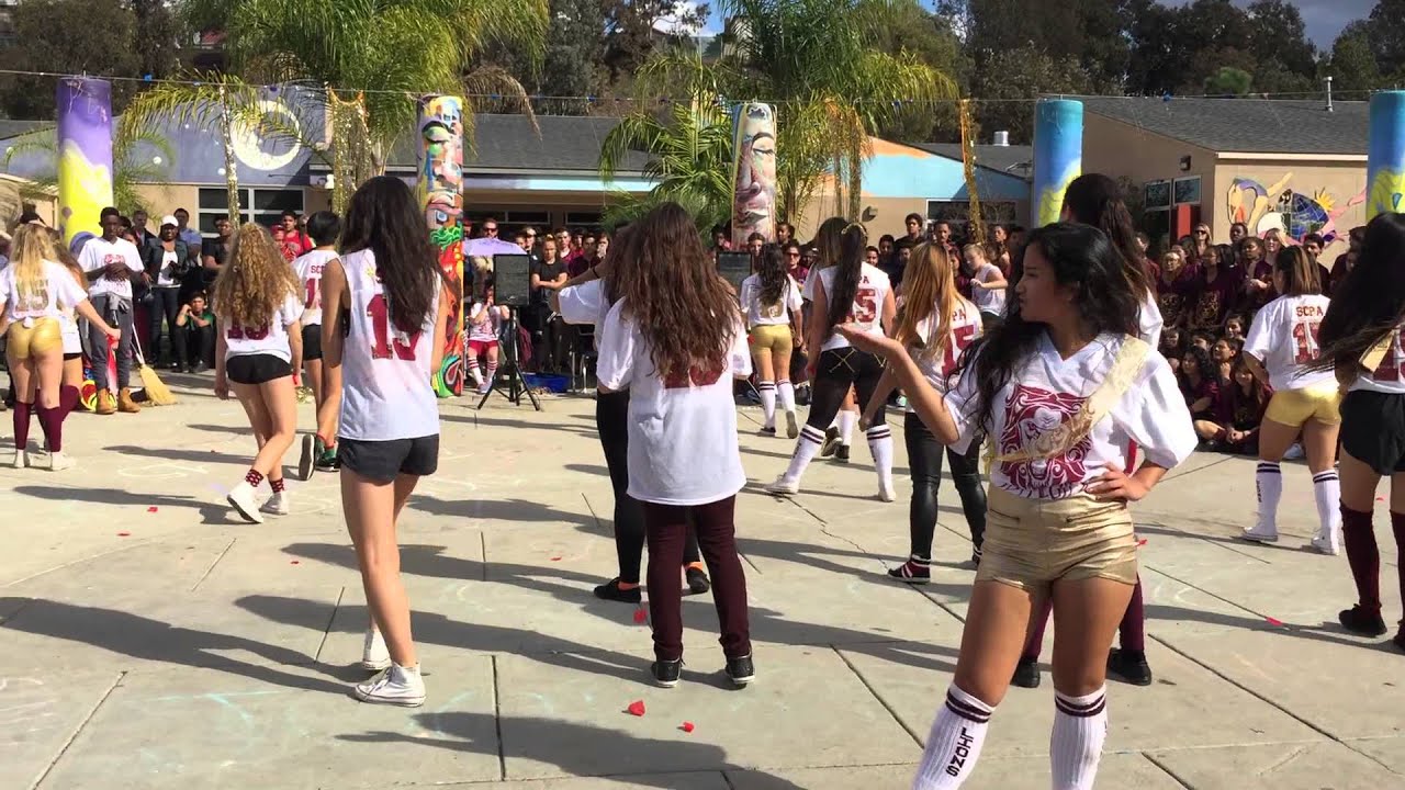 Dance Off: Senior Class