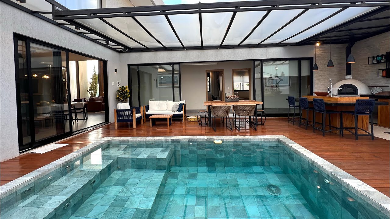Belíssima casa linear á venda em Alphaville Lagoa dos Ingleses …