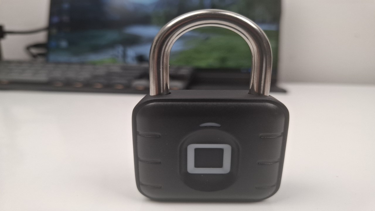Unboxing și Review Lacăt Smart Fingerprint