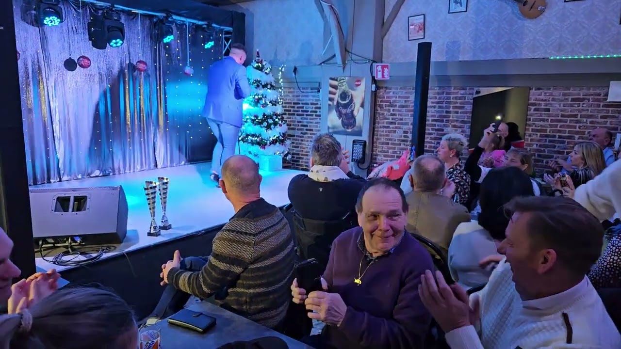Een ster  - Jordy Vannett - Winterhit 2023 - Kletterhof - Wieze