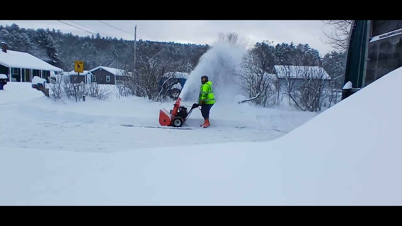 Christmas eve snowstorm and snowblowing 12-24-25