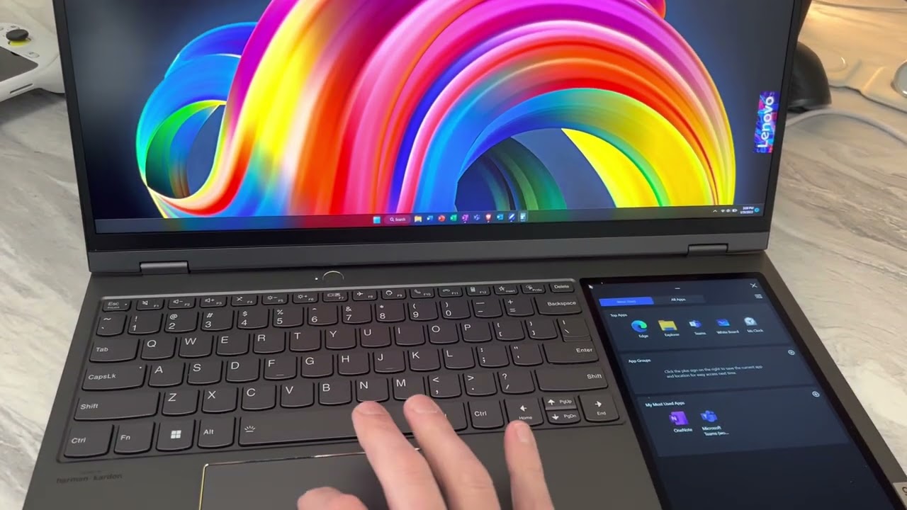 Lenovo ThinkBook Plus Gen 3 | Integrated 2nd Display