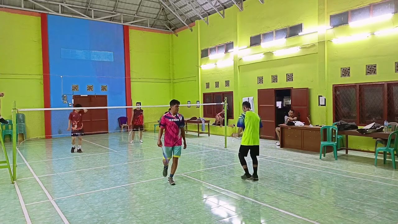 Fikri Farizal Adi Hasan - opening match: Smas dan difen Para pemain profesional 