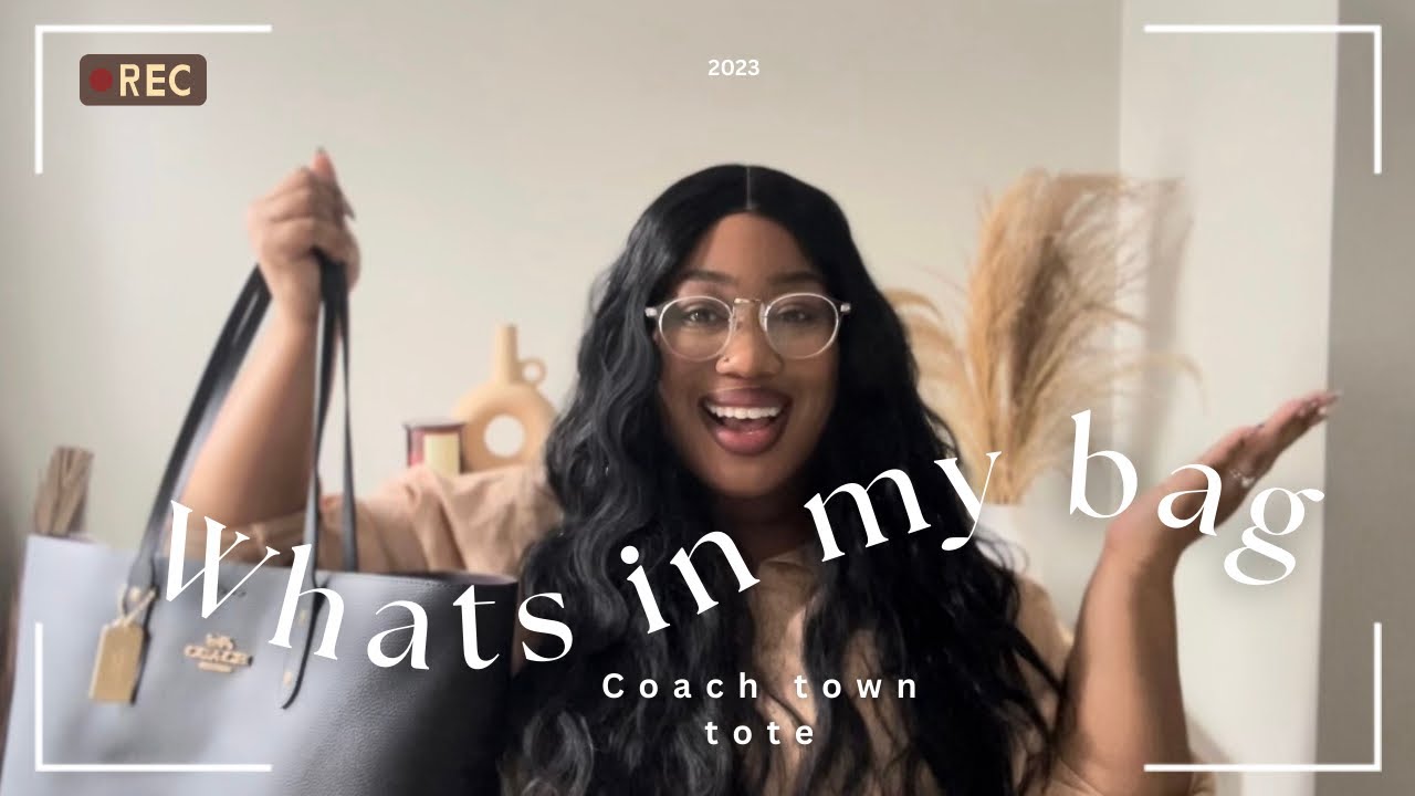Whats in my purse 2023| Coach Town Tote