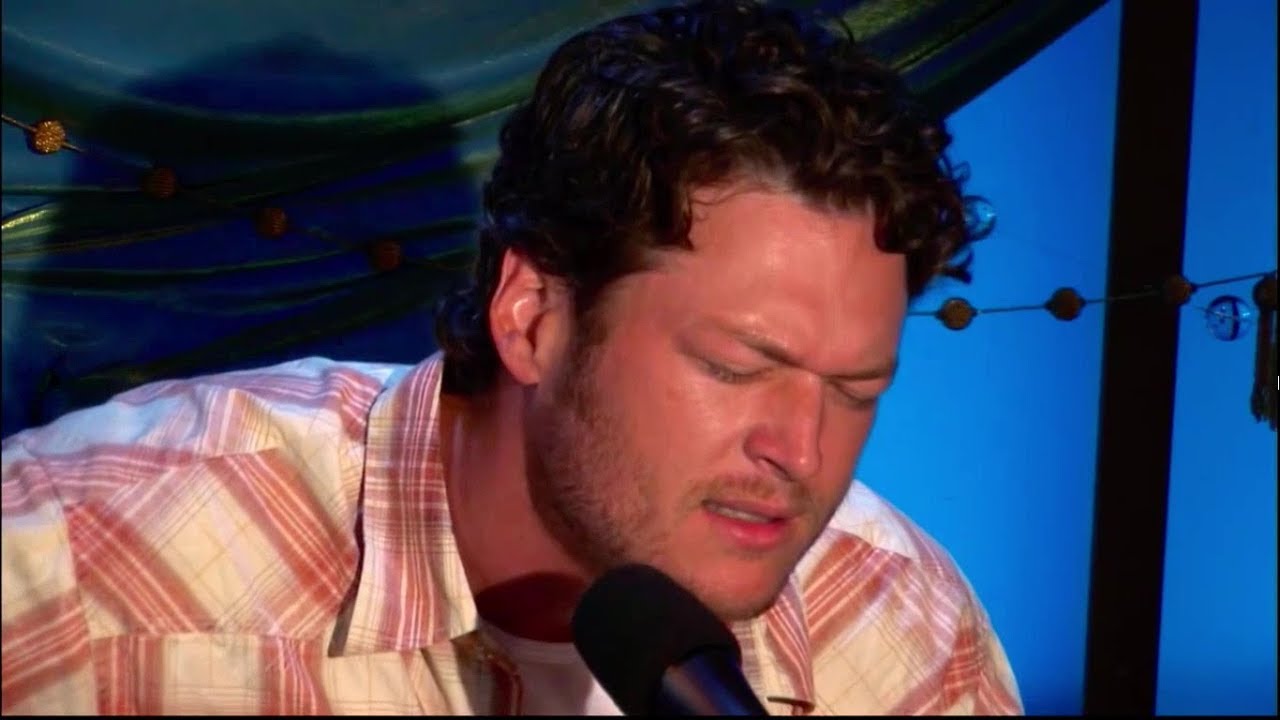 Blake Shelton - Don't Make Me (Paula's Party 10.26.2007)