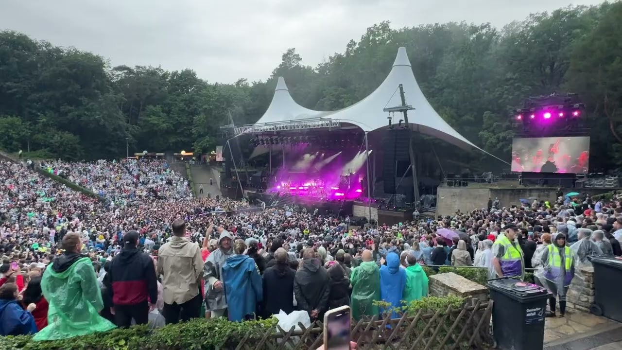 Dua Lipa - "One Kiss" live Waldbühne Berlin 05.06.2024