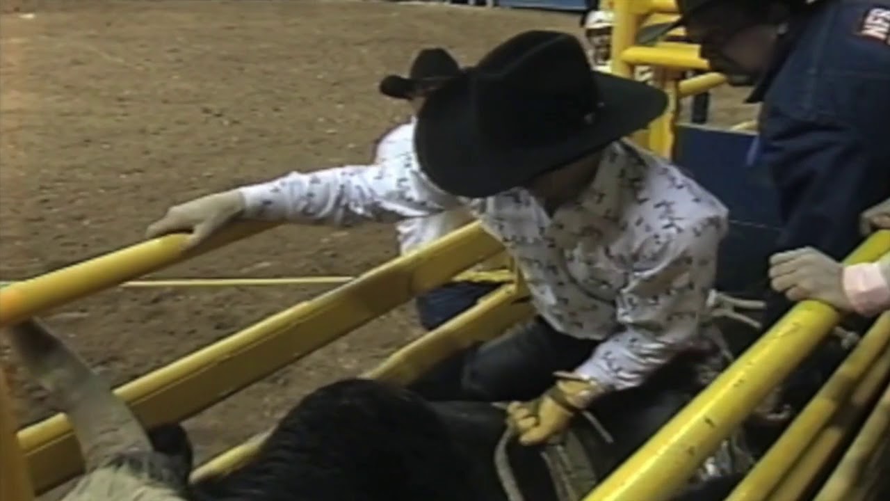 Tuff Hedeman Wins the 1989 NFR