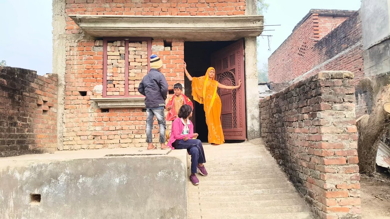 बबली अपने घर आ गई