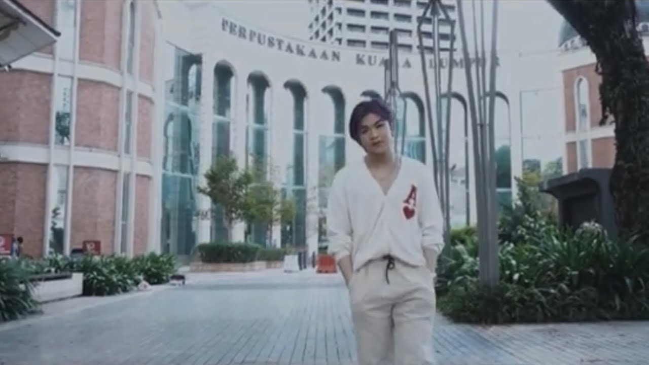 FINN ADVENTURES EP. 2 “Pretty Please in Malaysia”