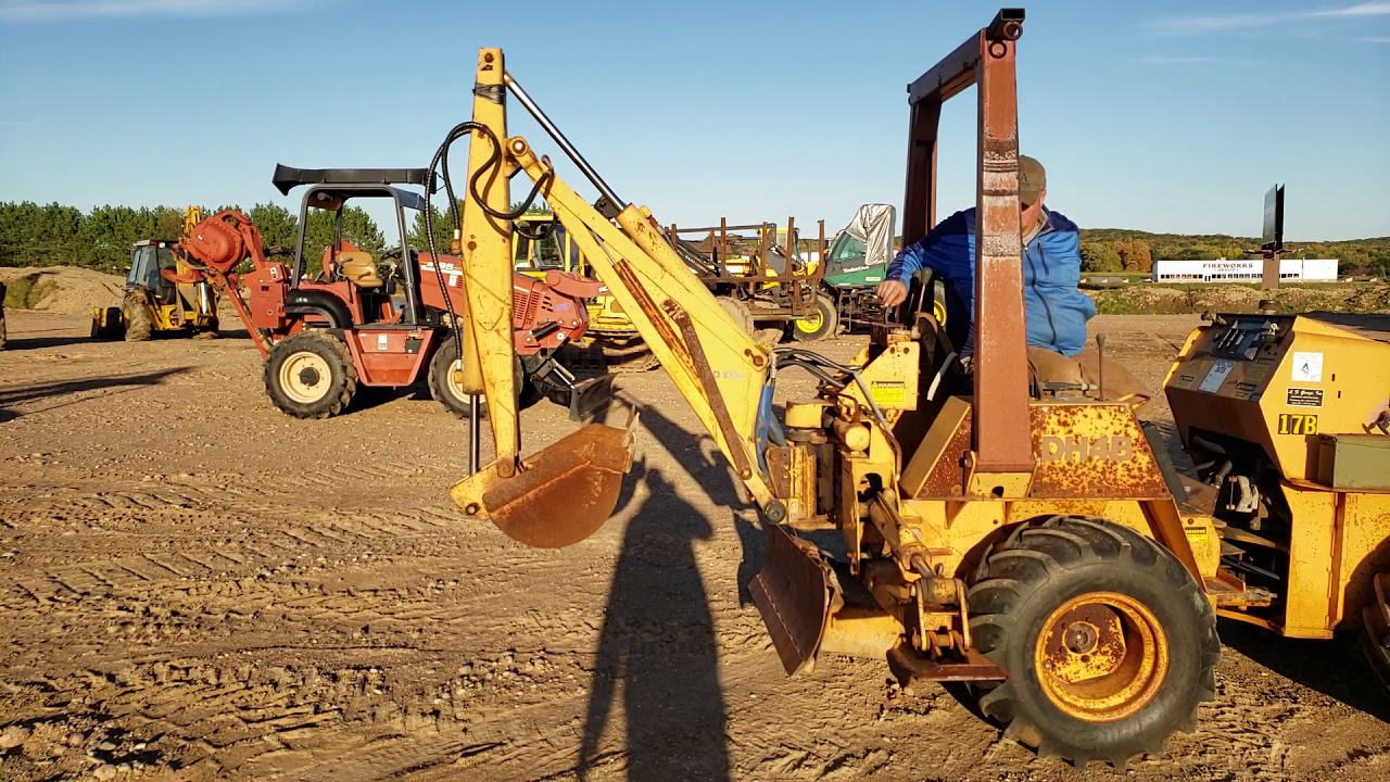 Case DH4B Trencher