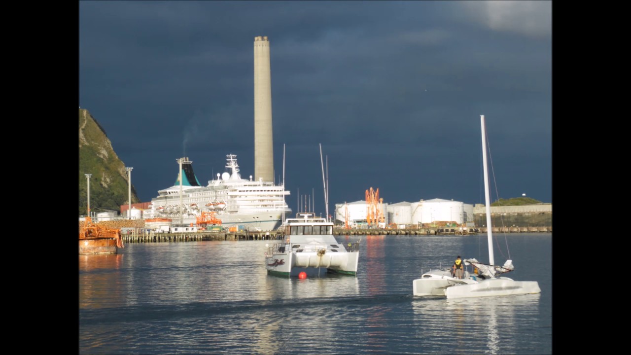 Jacknife at port Taranaki