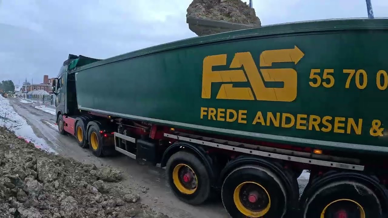 Heavy Machinery Fun: Excavator Loading Trucks Nonstop