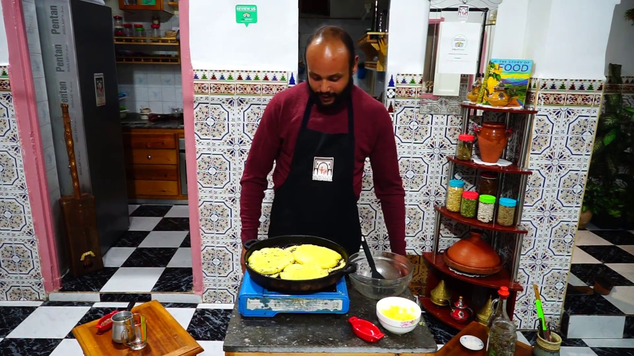 Harcha the easiest Moroccan Bread that you can make at Home - الحرشة المغربية