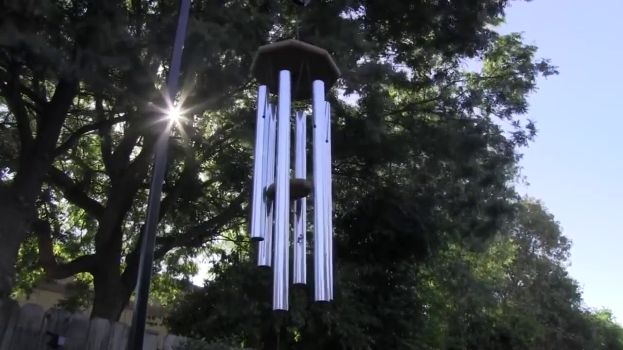 Sonido relajante de campanas de viento