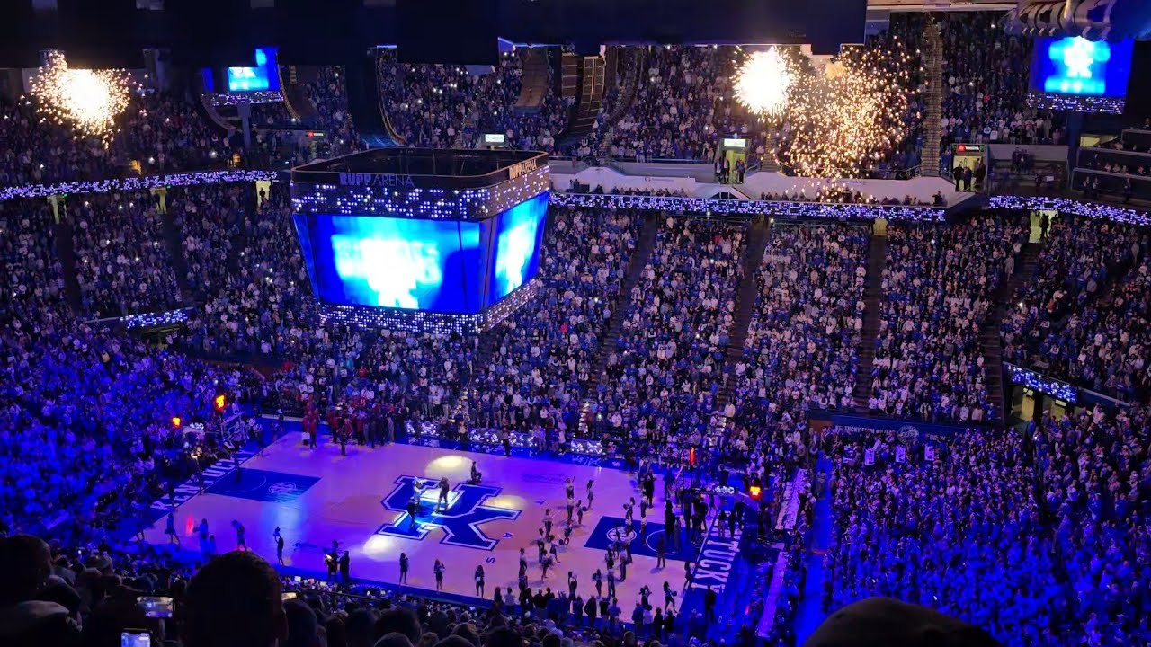 Kentucky and Arkansas starting lineups at Rupp Arena (February 1st, 2025)