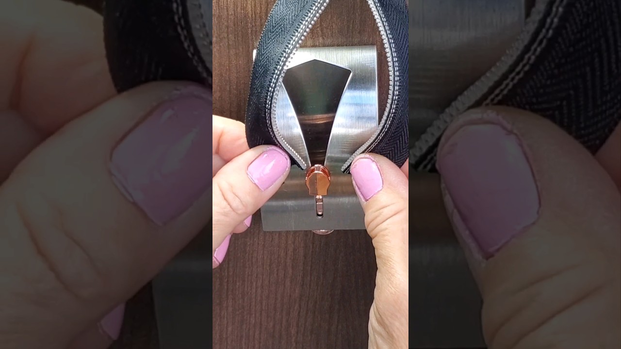 🤯How to use a Dish Towel Holder as a Zipper Jig! 🤯 Super Easy to add zipper pulls to zipper tape✨️