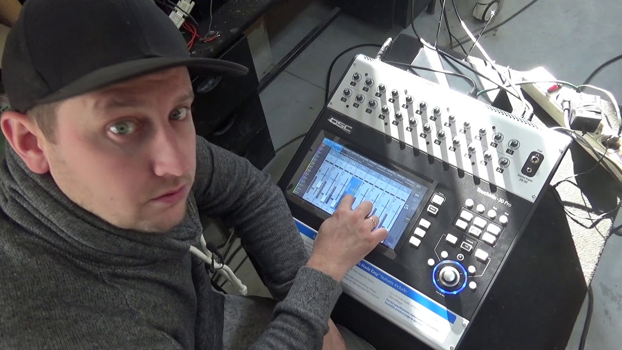 QSC TochMix-30 Pro (первое впечатление)