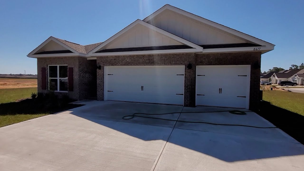 BRAND NEW 3 Car Garage Madison Floorplan | DR Horton Pensacola