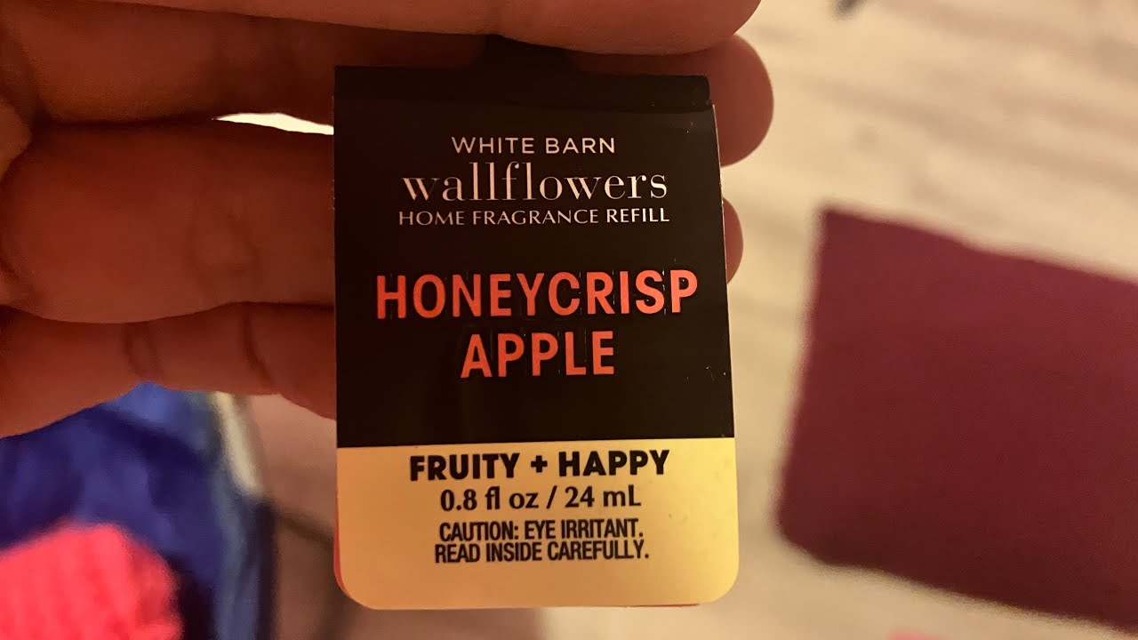 Mena's Review On The Honeycrisp Apple Wallflower Bulb By Bath And Bodyworks