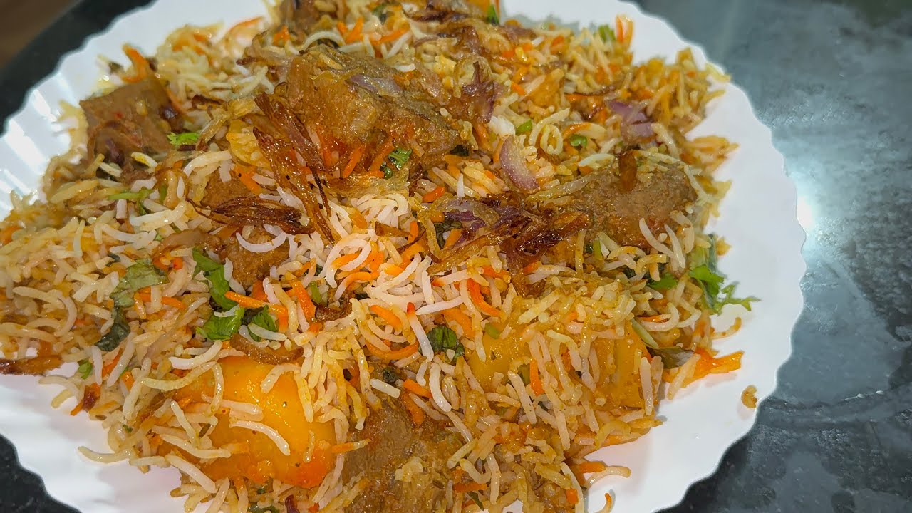 Beef Biryani Recipe | Biryani banany ka tarika | Beef aur aluu ki biryani | #thedailydish #cooking 