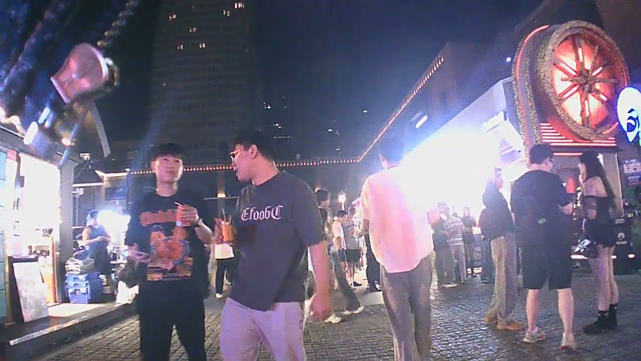 介紹2025.10月11日深圳coco酒吧街購物公園站SRK VILLA CLUB 周街走實況.