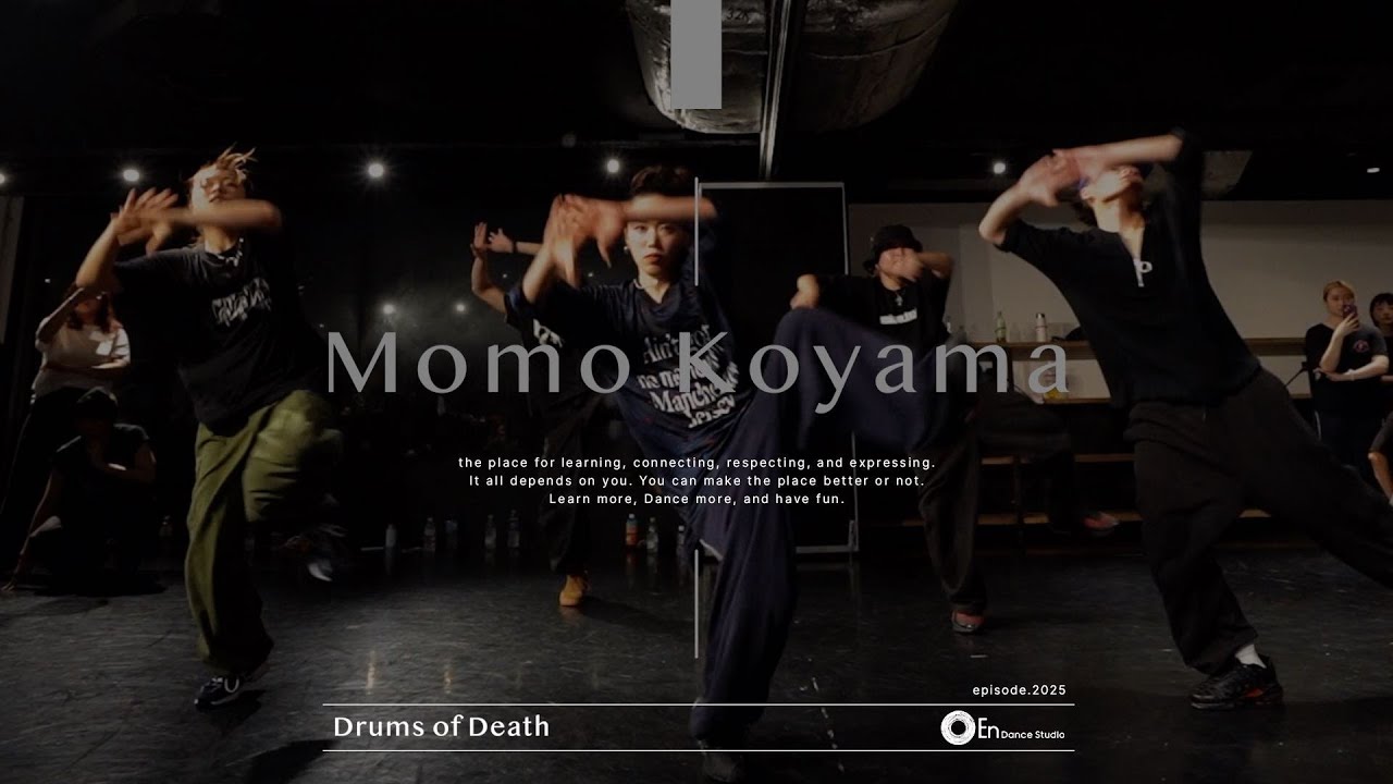 Momo Koyama 