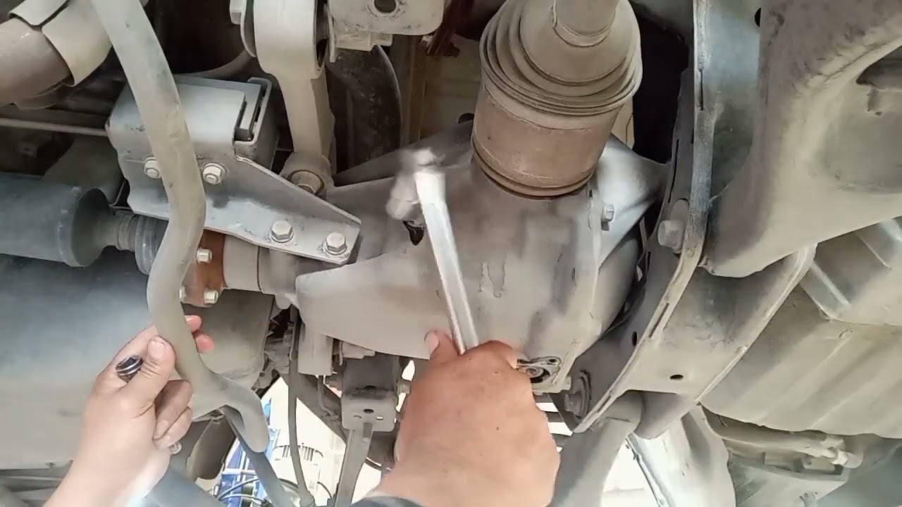 Mitsubishi Pajero (40.000 km service) complete video