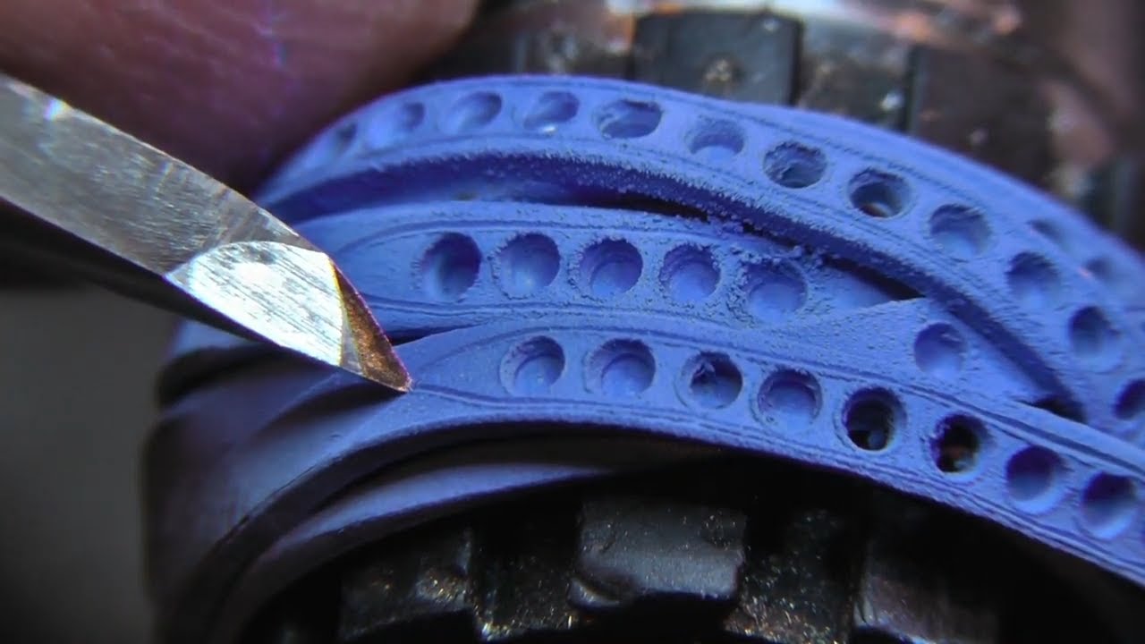 Platinum wrap ring with 55 brilliants - platinum ring