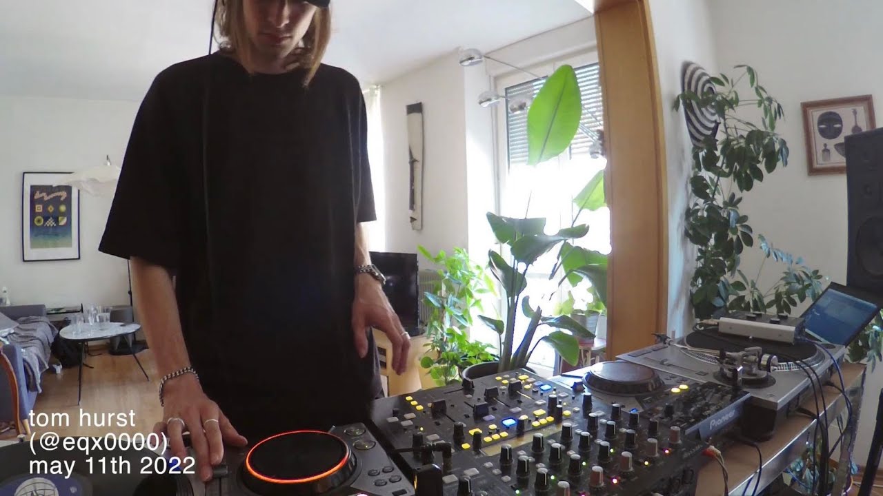 DRSlive - tom hurst (eqx0000) classic deep house mix @ home