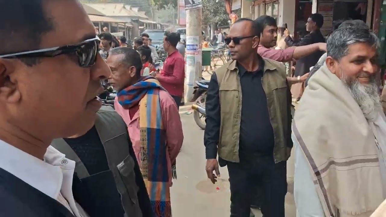 সখিপুরে নির্বাচন চলিতেছে 
