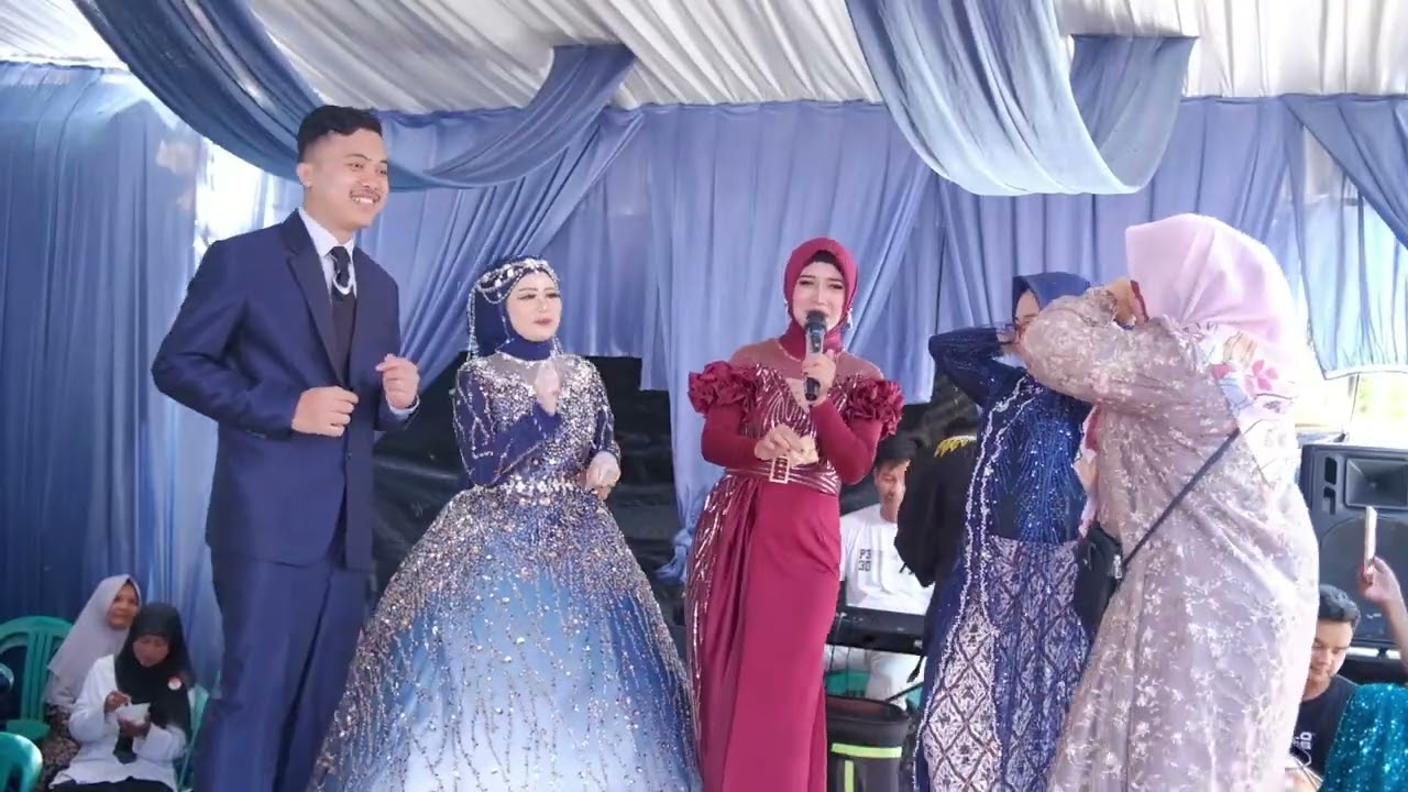 BAGIAN 2 LIA & RUDI HIBURAN