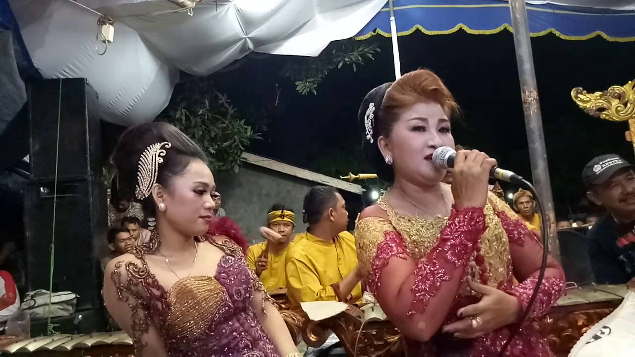Putra Munggul Pawenang - Ngarujuk ( Alok Kasepuhan Wa Eye Darya)