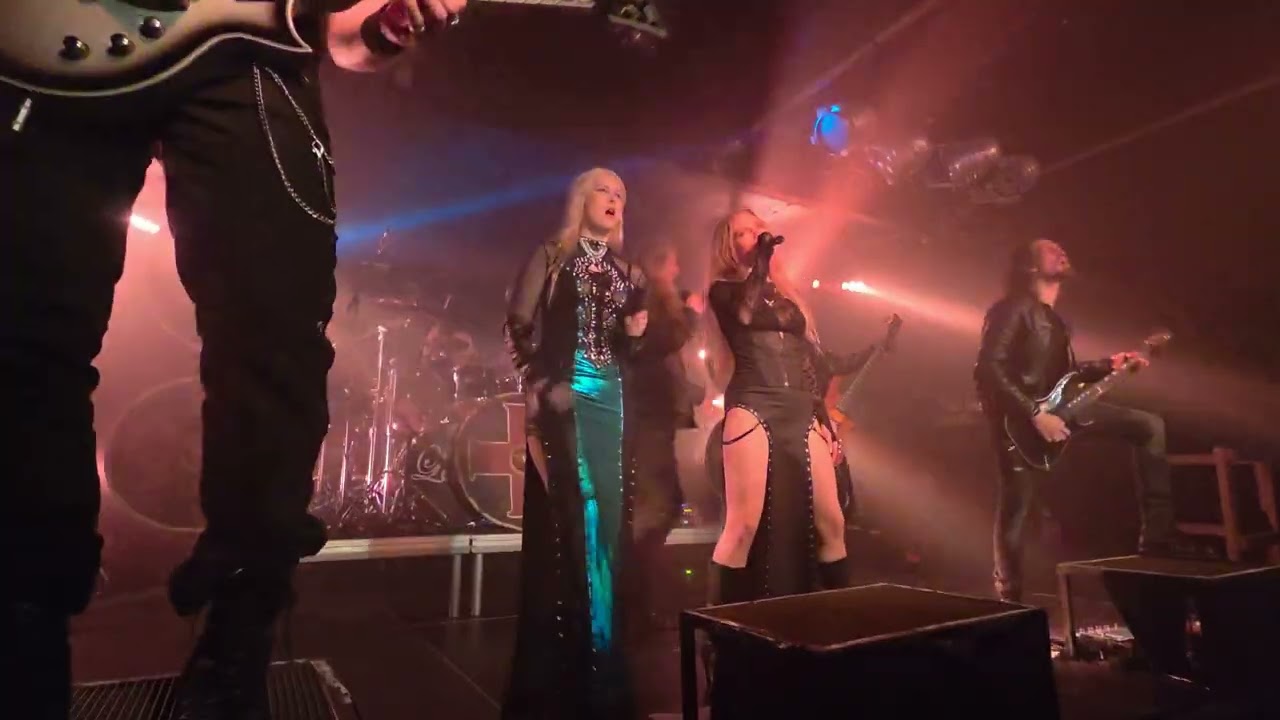 Leaves' Eyes - Swords in Rock - Live Craufurd Arms, Milton Keynes 14/3/26