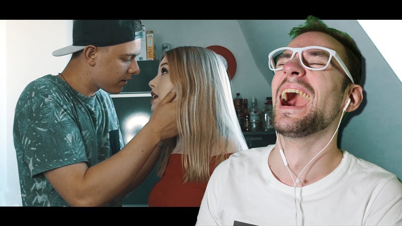 MORGENS AUFWACHEN 😋 - Als Musikvideo | JONAS | REACTION