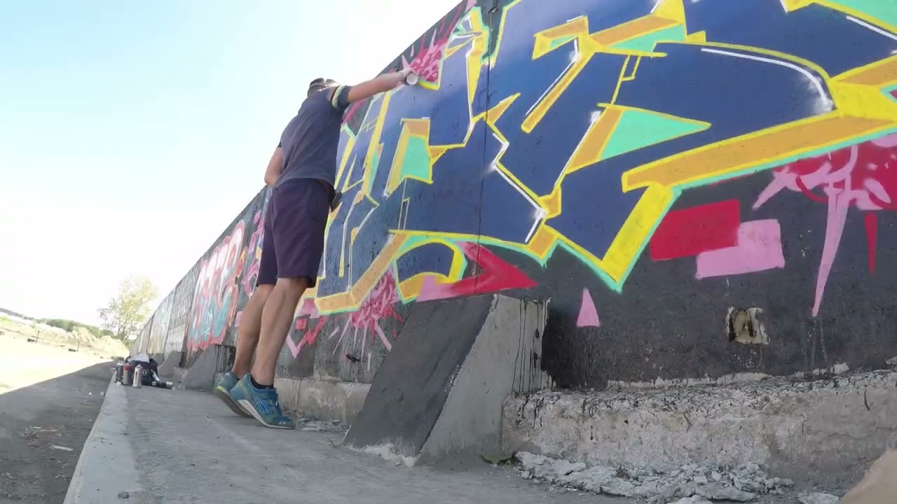 FIRSTORY Aksel1