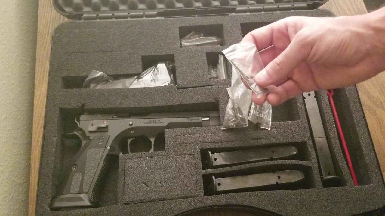 CZ 75 TS Czechmate Unboxing