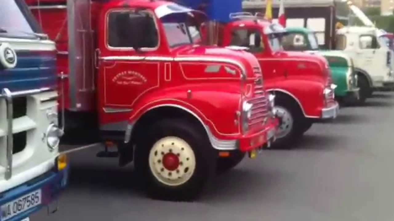 V Truck Show Festival Ciudad de Torrelavega - Exposición de Camiones Clásicos e Históricos