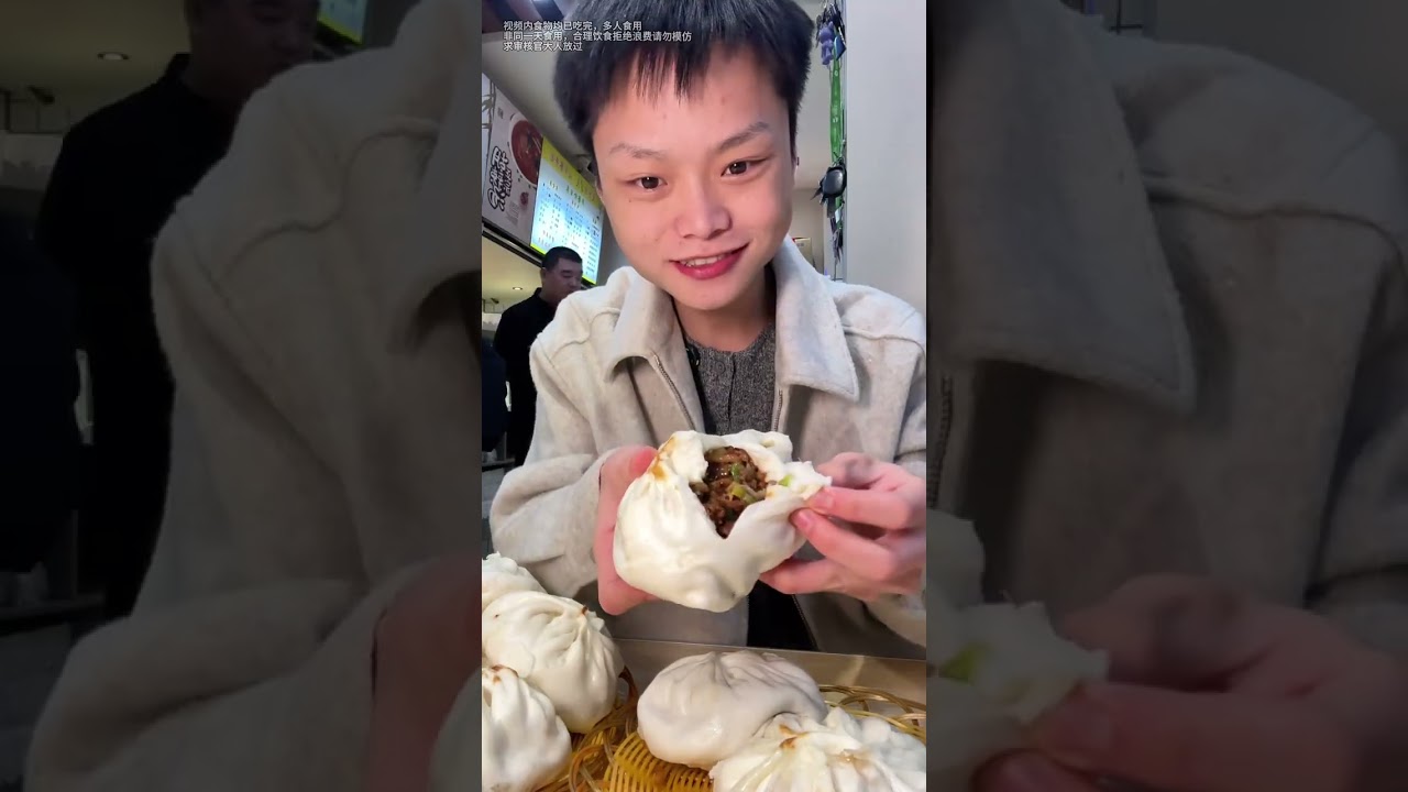 A steamed bun as small as my face I drove a thousand kilometers to my place and spent thir