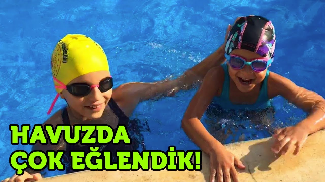 HAVUZ KEYFİ | Havuzda Antreman Yapıyoruz ve Çeşitli Şekillerde Suya Atlıyoruz