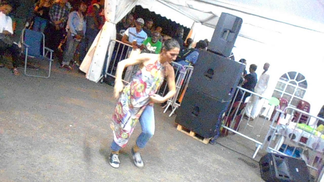 Léonard ZOZIO chanté Montann doulè an nou,tout moun té sanblé.TANBOU Wouklè...GWO KA sé SANTIMAN !