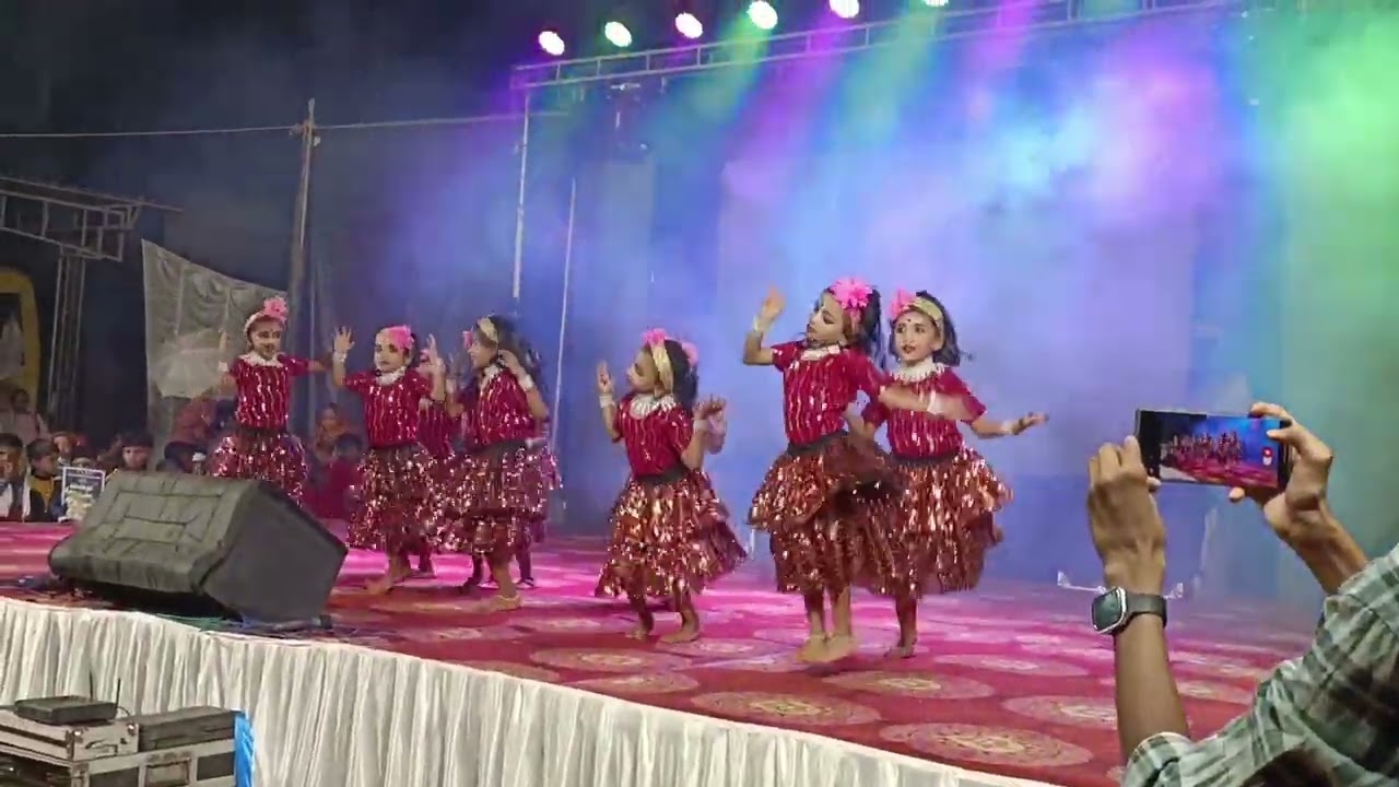 ഗ്രൂപ്പ്‌ ഡാൻസ് ### വെള്ളാരം കുന്നിലെ പുള്ളിമാനെ 